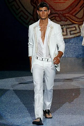 Look 16